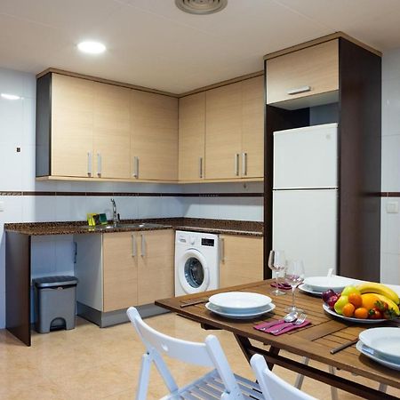 ולנסיה Lovely 2 Bedroom Terrace Wifi Parking Ac Heating Attic מראה חיצוני תמונה