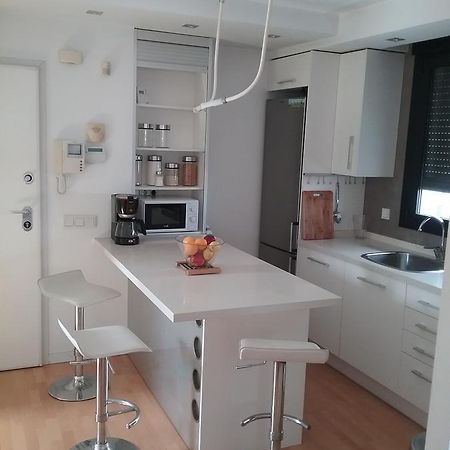 ולנסיה Lovely 2 Bedroom Terrace Wifi Parking Ac Heating Attic מראה חיצוני תמונה