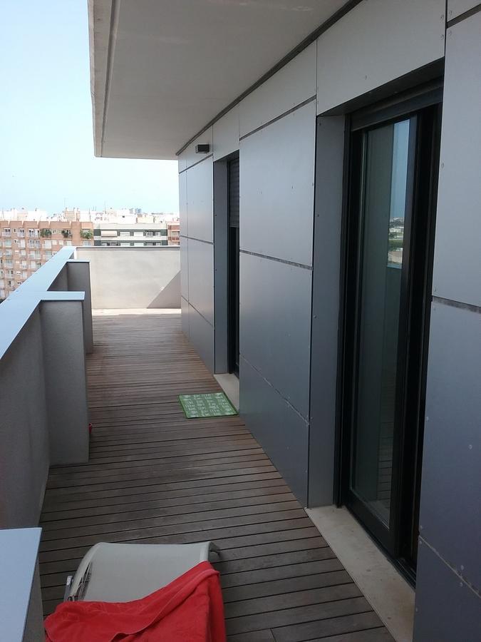 ולנסיה Lovely 2 Bedroom Terrace Wifi Parking Ac Heating Attic מראה חיצוני תמונה