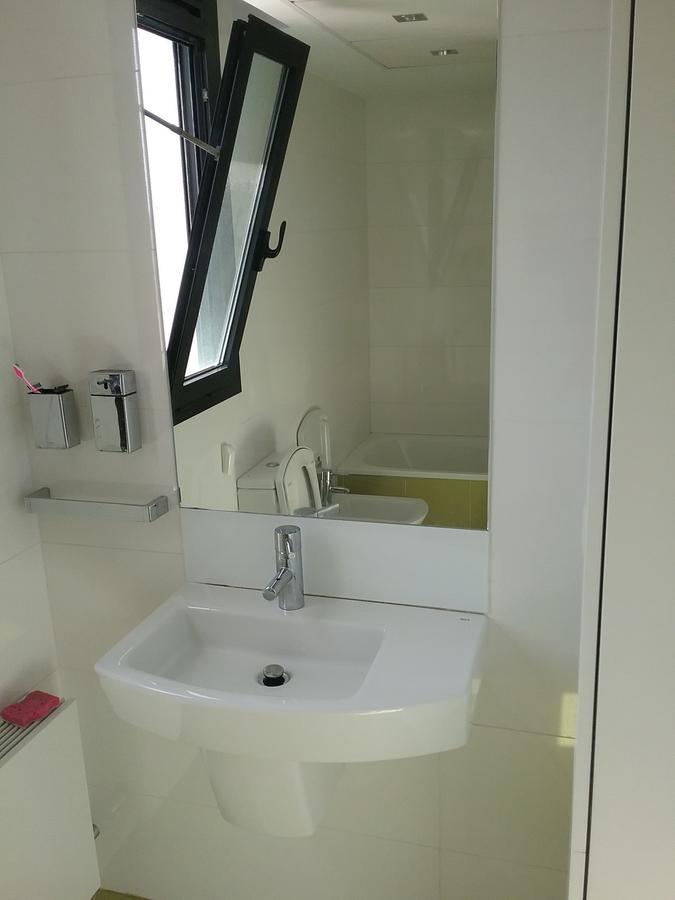 ולנסיה Lovely 2 Bedroom Terrace Wifi Parking Ac Heating Attic מראה חיצוני תמונה